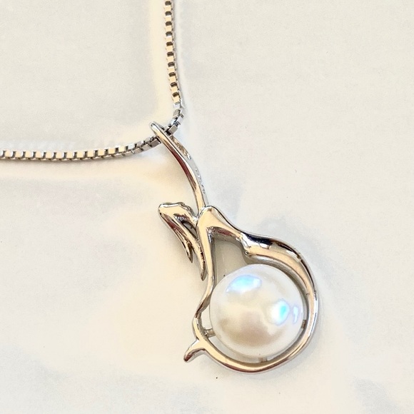 CASOTY 925 STERLING SILVER Mermaid with Freshwater Cultured Pearl Necklace - Picture 2 of 10